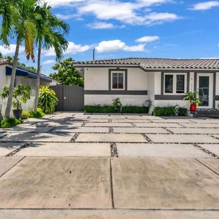Little Gables Studio-Your Miami Escape-10Min Airport Экстерьер фото