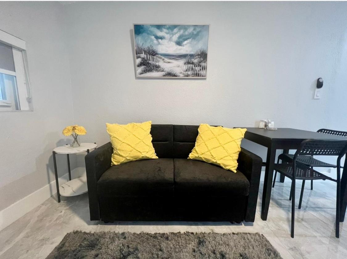 Little Gables Studio-Your Miami Escape-10Min Airport Экстерьер фото